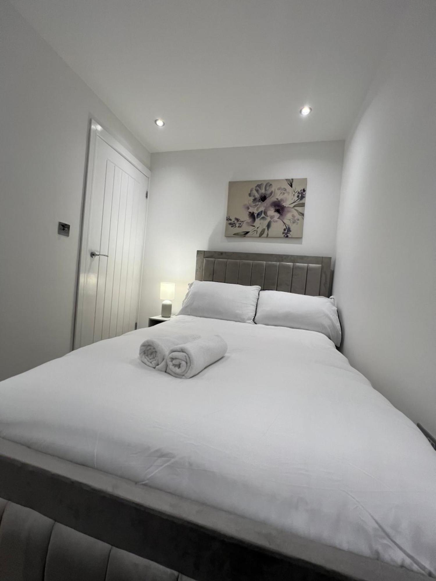 Entire House - Near Etihad Stadium And Central Manchester Extérieur photo